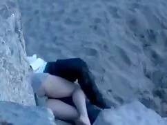 beyaz kız Boğaz ile üzerinde siyah gerçek türk liseli porn