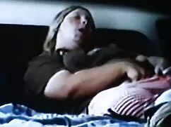 Çok seksi iç çamaşırı HD gerçek amatör porno