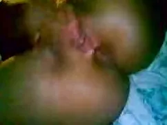 Marki tarafından gerçek gizli çekim porno Amber yumruk ve horoz
