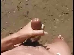 Hint Tavuk Maskesi 02 türk gerçek porno